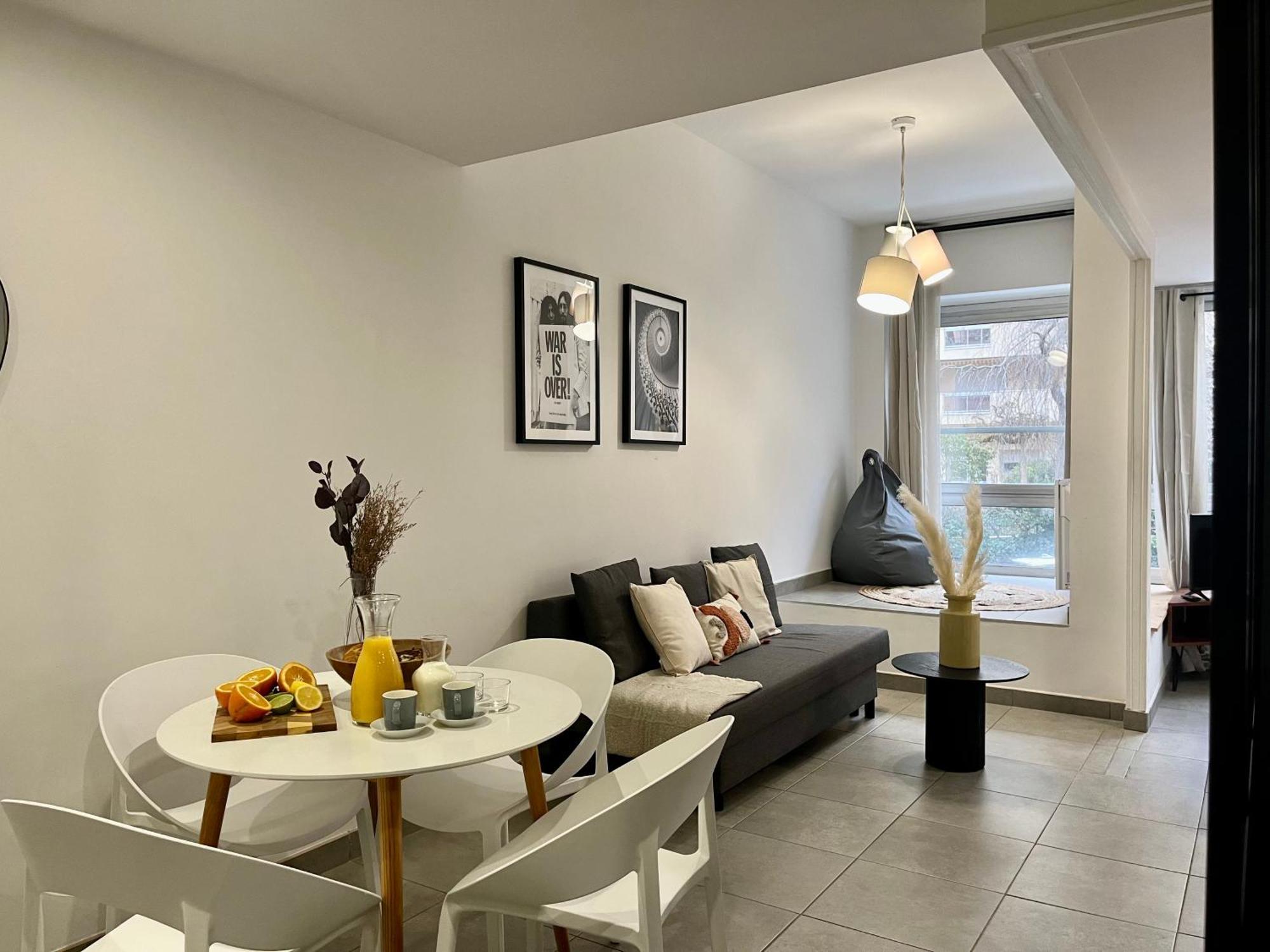 Suite Danbury 里昂 外观 照片